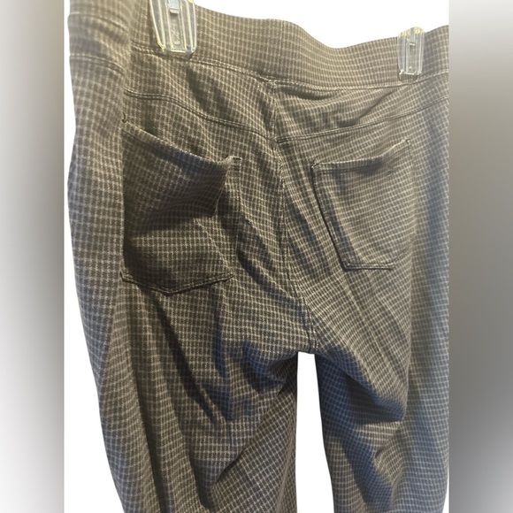 Seven black gray check pull on leggings pockets - Picture 3 of 7